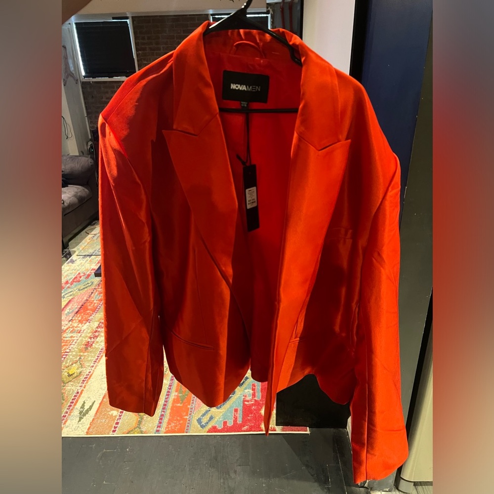 Fashion Nova suit set. Sold as a set!